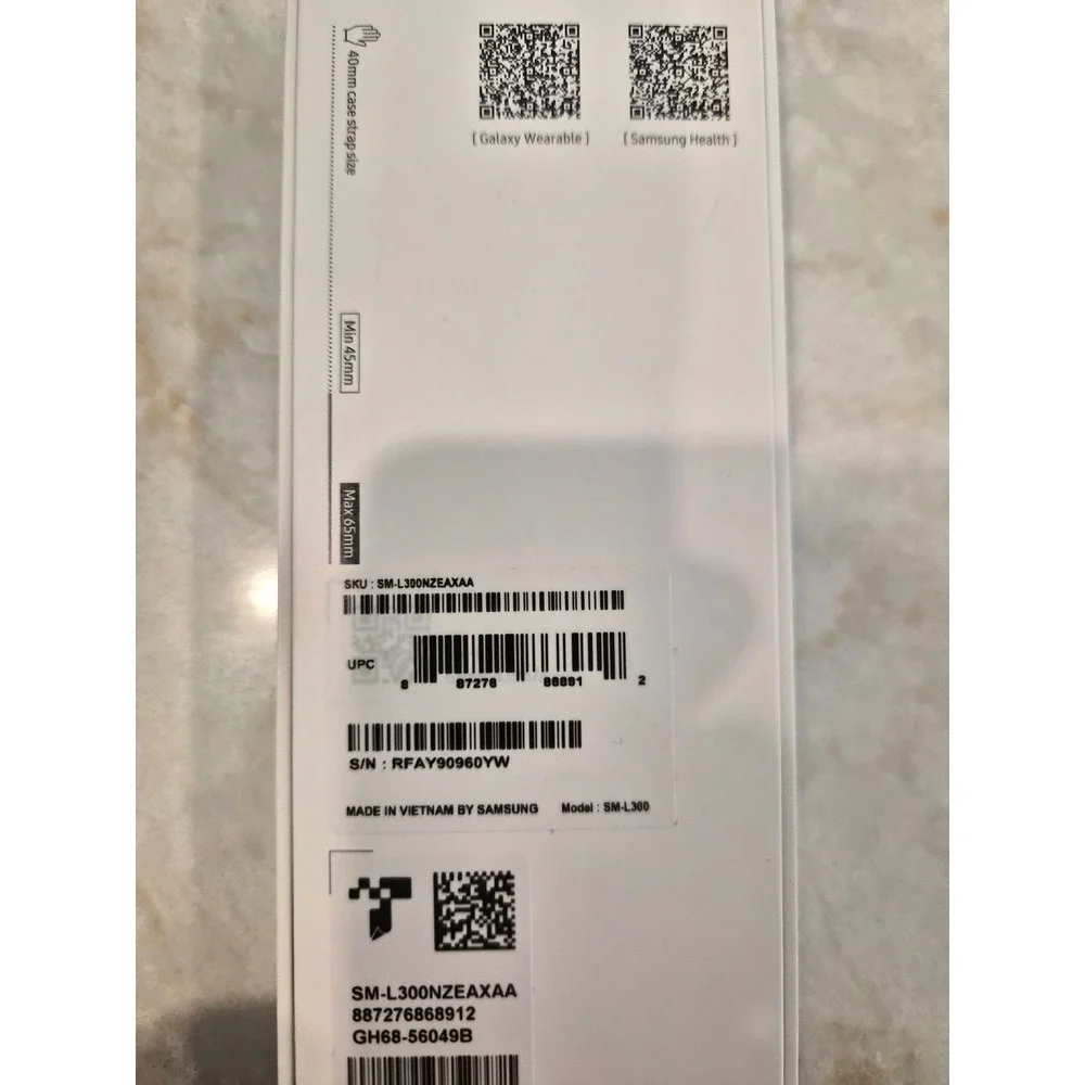 Samsung Galaxy Watch7 40mm Smartwatch Silver SM-L300 Bluetooth Wi-Fi GPS New